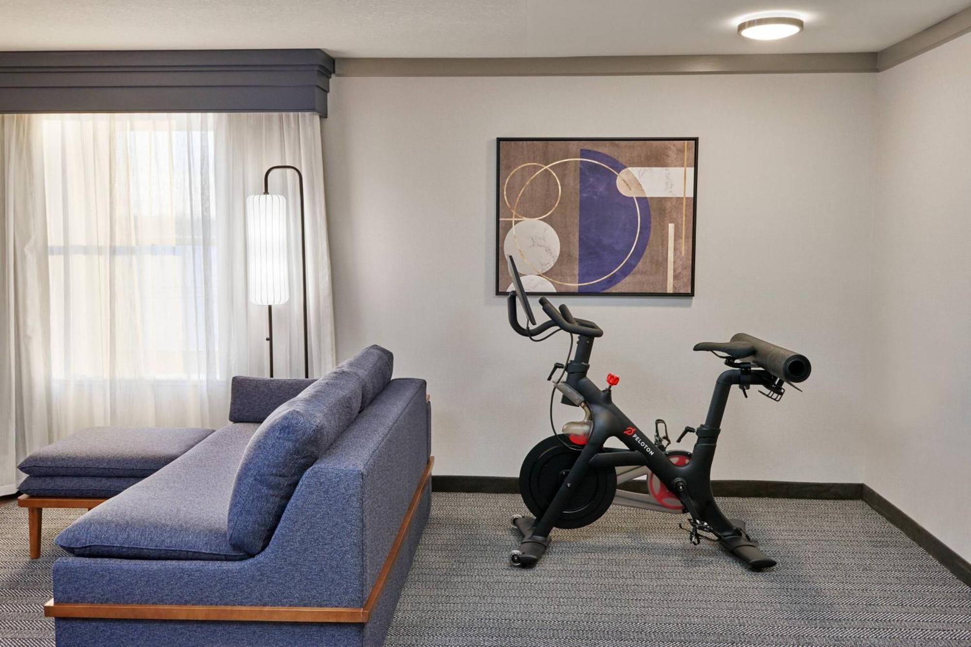 Courtyard By Marriott Waterloo St. Jacobs Hotel Exterior photo